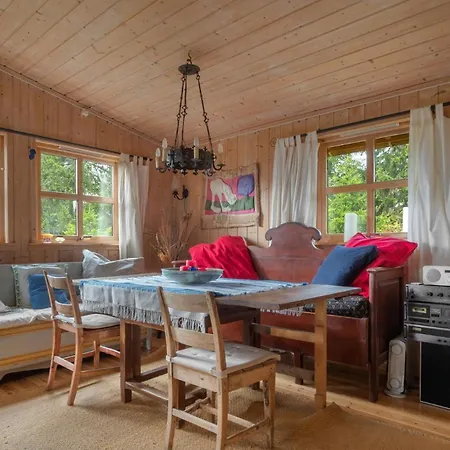 Tiuren - Natur & Ski - Svaenlia - 60 Min Osl Guest house